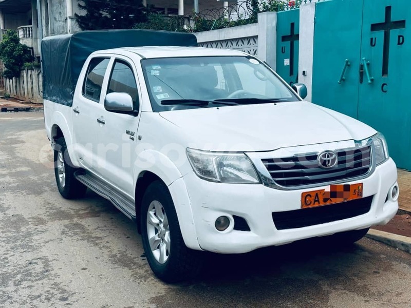 Big with watermark toyota hilux benin parakou 25310