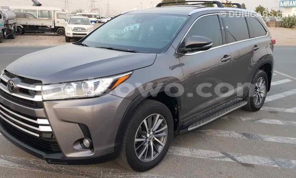 Ra Imported Toyota Highlander Miiran Ọkọ̀ in Import - Dubai ni Benin Ra Imported Toyota Highlander Miiran Ọkọ̀ in Import - Dubai ni Benin