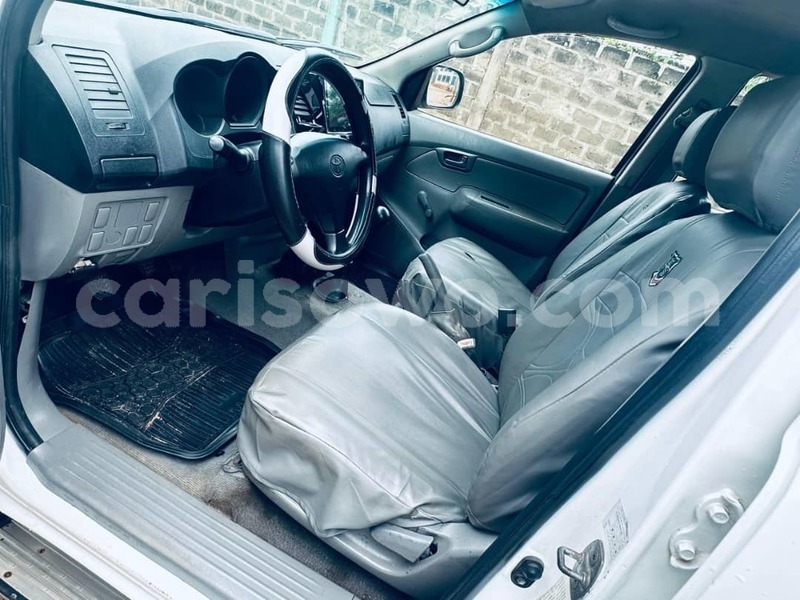 Big with watermark toyota hilux benin parakou 25310