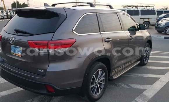 Ra Imported Toyota Highlander Miiran Ọkọ̀ in Import - Dubai ni Benin Ra Imported Toyota Highlander Miiran Ọkọ̀ in Import - Dubai ni Benin