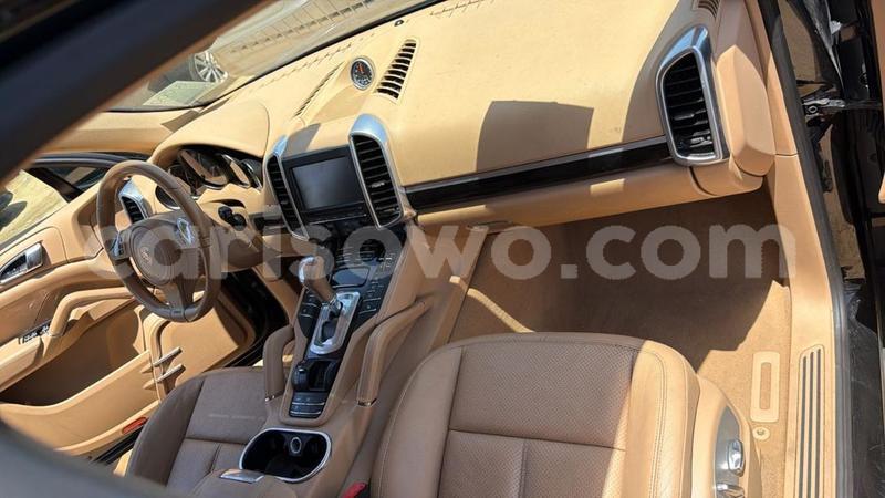 Big with watermark porsche cayenne benin cotonou 25320
