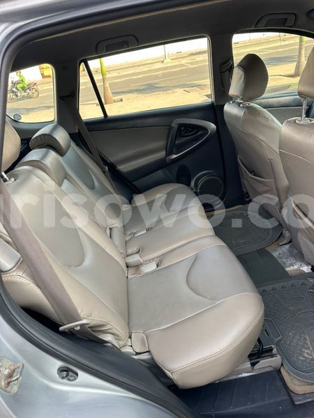 Big with watermark toyota rav4 benin cotonou 25321