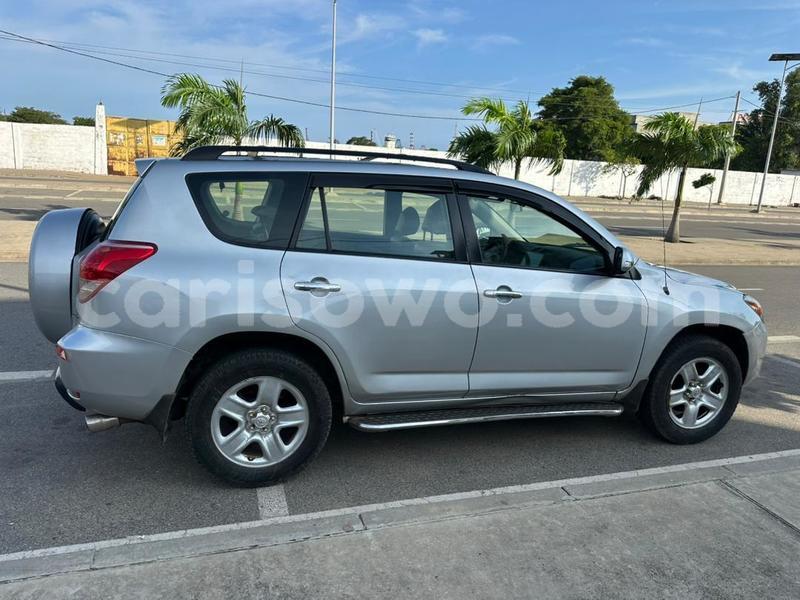 Big with watermark toyota rav4 benin cotonou 25321
