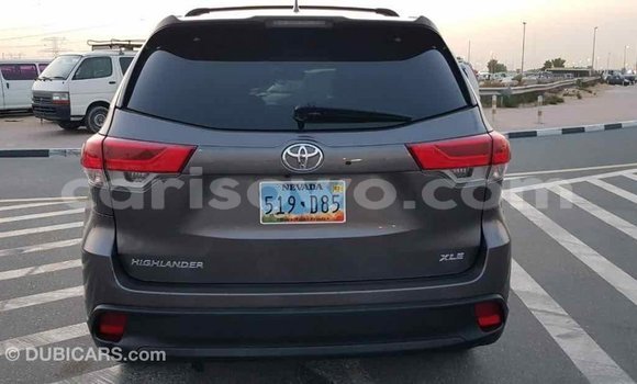 Ra Imported Toyota Highlander Miiran Ọkọ̀ in Import - Dubai ni Benin Ra Imported Toyota Highlander Miiran Ọkọ̀ in Import - Dubai ni Benin