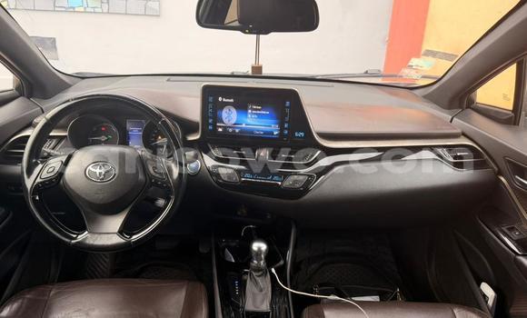 Ra Àlòkù Toyota C-HR Silver Ọkọ̀ in Cotonou ni Benin Ra Àlòkù Toyota C-HR Silver Ọkọ̀ in Cotonou ni Benin
