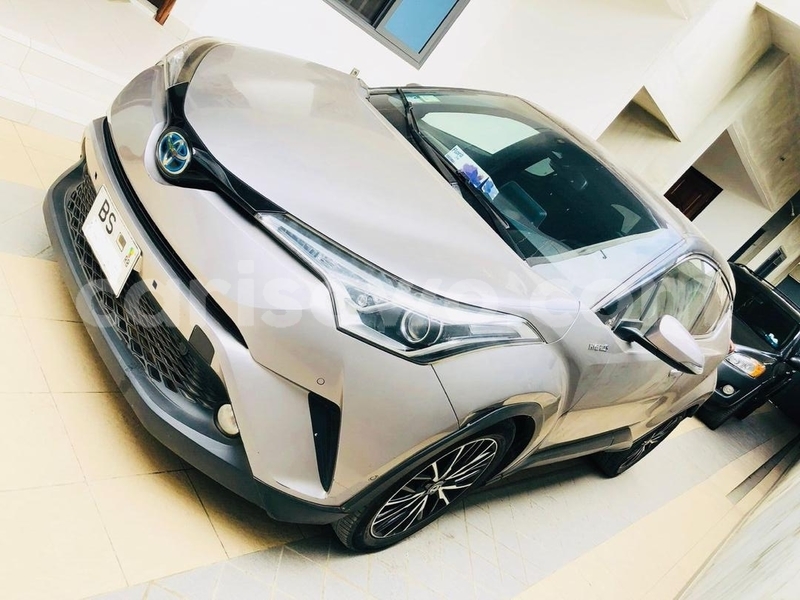 Big with watermark toyota c hr benin cotonou 25326