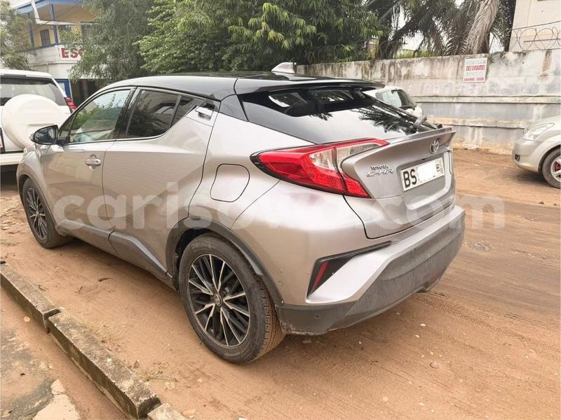 Big with watermark toyota c hr benin cotonou 25326