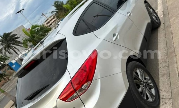 Acheter Occasion Voiture Hyundai Tucson Gris à Cotonou, Benin Acheter Occasion Voiture Hyundai Tucson Gris à Cotonou, Benin