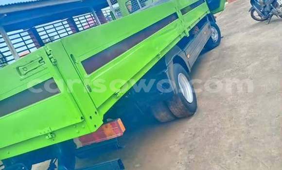 Buy Used Mercedes-Benz 190 (W201) Green Car in Cotonou in Benign Buy Used Mercedes-Benz 190 (W201) Green Car in Cotonou in Benign