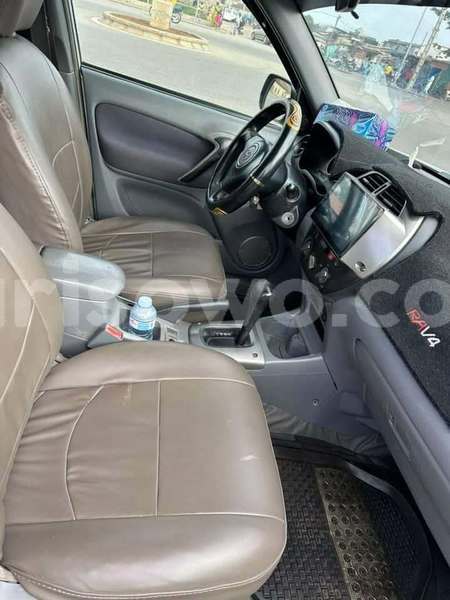 Big with watermark toyota rav4 benin cotonou 25362
