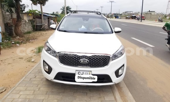 Acheter Occasion Voiture Kia Sorento Noir à Cotonou, Benin Acheter Occasion Voiture Kia Sorento Noir à Cotonou, Benin
