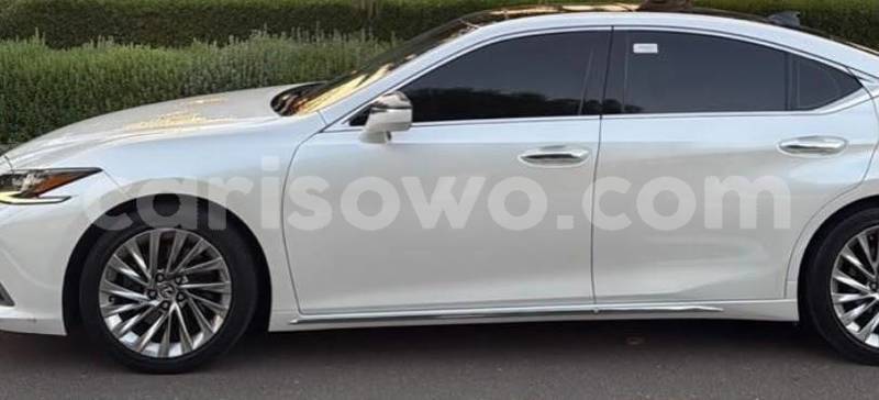 Big with watermark lexus es benin cotonou 25375