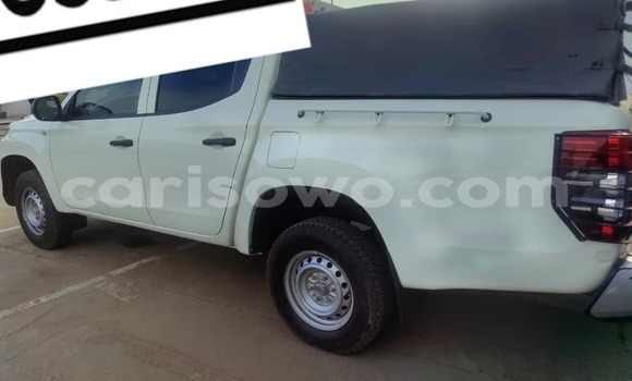 Acheter Occasion Voiture Mitsubishi L200 Blanc à Cotonou, Benin Acheter Occasion Voiture Mitsubishi L200 Blanc à Cotonou, Benin