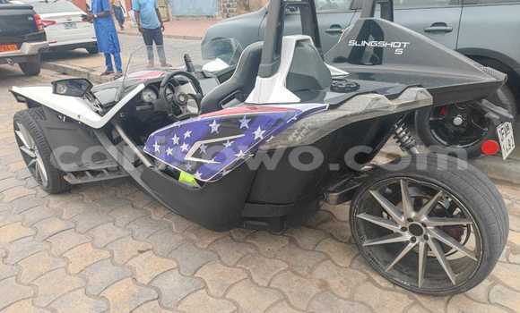 Ra Àlòkù Porsche Panamera Black Ọkọ̀ in Cotonou ni Benin Ra Àlòkù Porsche Panamera Black Ọkọ̀ in Cotonou ni Benin