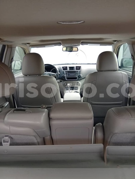 Big with watermark toyota highlander benin cotonou 25398