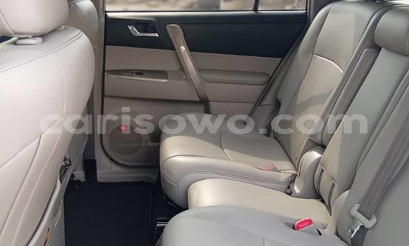 Ra Àlòkù Toyota Highlander Black Ọkọ̀ in Cotonou ni Benin Ra Àlòkù Toyota Highlander Black Ọkọ̀ in Cotonou ni Benin