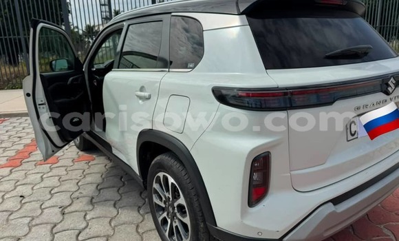 Ra Àlòkù Suzuki Vitara Black Ọkọ̀ in Cotonou ni Benin Ra Àlòkù Suzuki Vitara Black Ọkọ̀ in Cotonou ni Benin