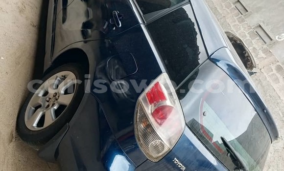 Ra Àlòkù Toyota Matrix Blue Ọkọ̀ in Cotonou ni Benin