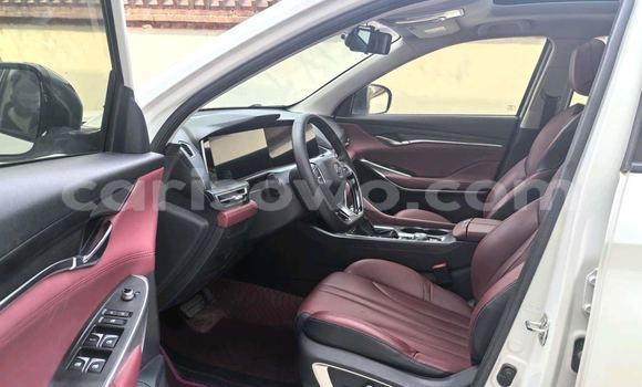 Buy Used Changan CS75 White Car in Cotonou in Benign Buy Used Changan CS75 White Car in Cotonou in Benign
