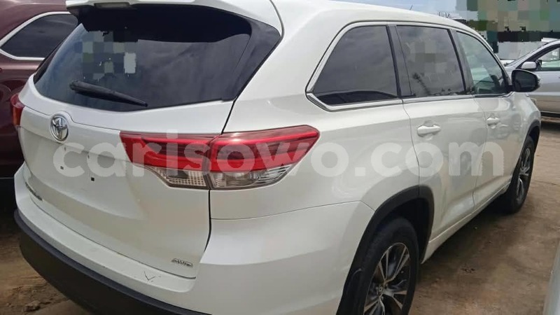 Big with watermark toyota highlander benin cotonou 25427