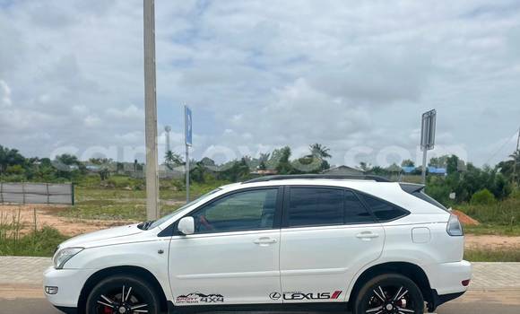 Acheter Occasion Voiture Lexus RX 330 Blanc à Cotonou, Benin Acheter Occasion Voiture Lexus RX 330 Blanc à Cotonou, Benin