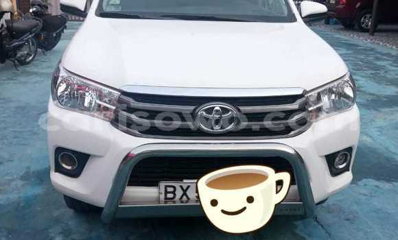 Acheter Occasion Voiture Toyota Hilux Blanc à Cotonou, Benin