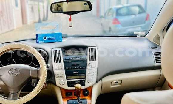 Acheter Occasion Voiture Lexus RX 330 Bleu à Cotonou, Benin Acheter Occasion Voiture Lexus RX 330 Bleu à Cotonou, Benin
