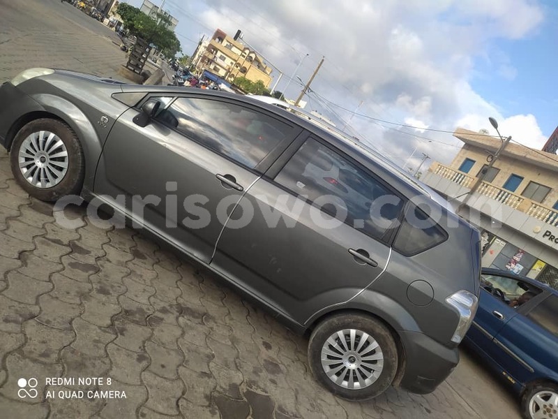 Big with watermark toyota corolla verso benin cotonou 25443