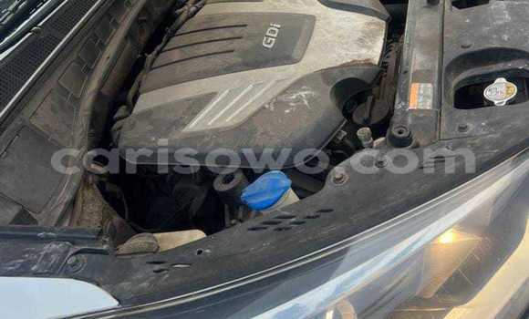 Buy Used Hyundai Santa Fe White Car in Cotonou in Benign Buy Used Hyundai Santa Fe White Car in Cotonou in Benign