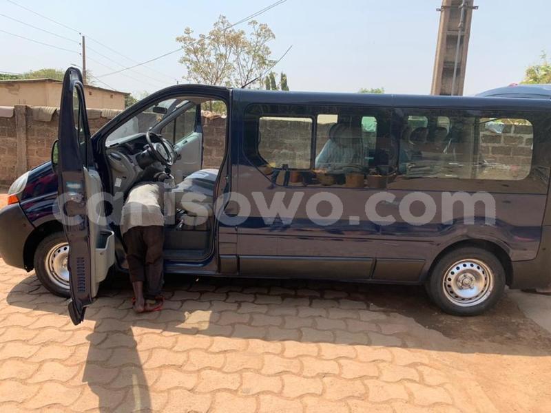 Big with watermark renault trafic benin abomey calavi 25447