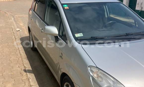 Buy Used Toyota Corolla Verso Other Car in Abomey Calavi in Benign Buy Used Toyota Corolla Verso Other Car in Abomey Calavi in Benign