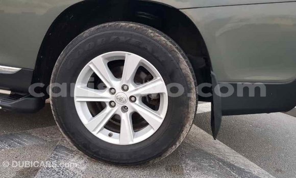 Ra Imported Toyota Highlander Alawọ ewe Ọkọ̀ in Import - Dubai ni Benin Ra Imported Toyota Highlander Alawọ ewe Ọkọ̀ in Import - Dubai ni Benin