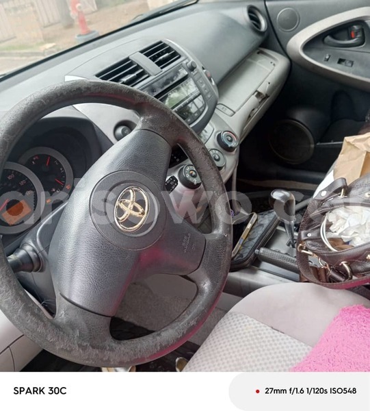 Big with watermark toyota rav4 benin cotonou 25464
