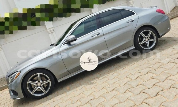 Sayi Na hannu Mercedes-Benz C–Class Azurfa Mota in Cotonou a Benin Sayi Na hannu Mercedes-Benz C–Class Azurfa Mota in Cotonou a Benin
