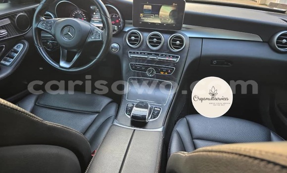 Sayi Na hannu Mercedes-Benz C–Class Azurfa Mota in Cotonou a Benin Sayi Na hannu Mercedes-Benz C–Class Azurfa Mota in Cotonou a Benin