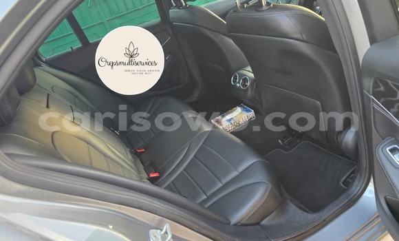 Sayi Na hannu Mercedes-Benz C–Class Azurfa Mota in Cotonou a Benin Sayi Na hannu Mercedes-Benz C–Class Azurfa Mota in Cotonou a Benin