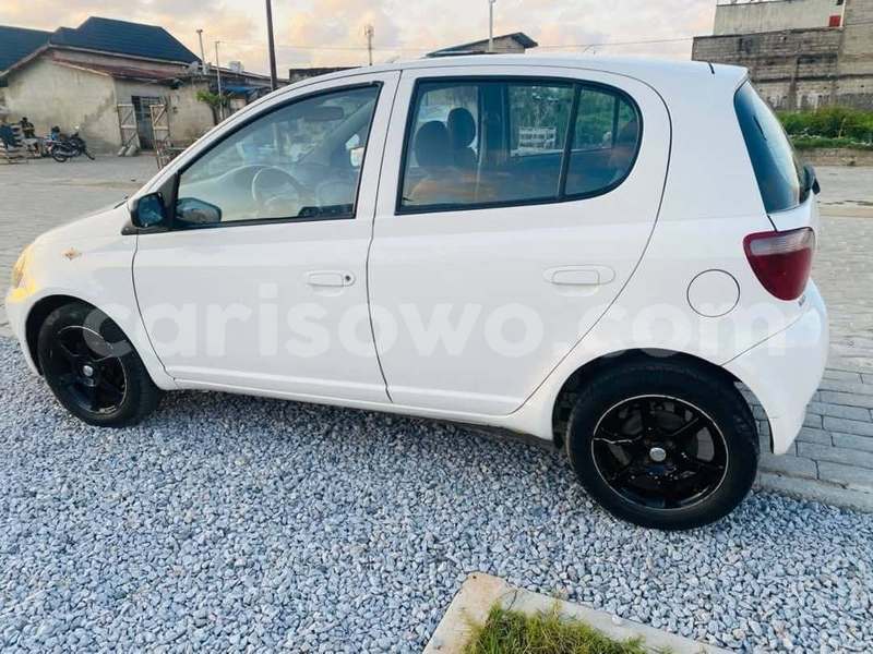 Big with watermark toyota yaris benin cotonou 25475