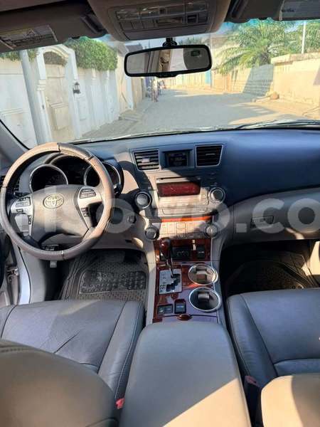 Big with watermark toyota highlander benin cotonou 25479