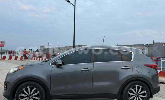 Acheter Occasion Voiture Kia Sportage Gris à Cotonou, Benin Acheter Occasion Voiture Kia Sportage Gris à Cotonou, Benin