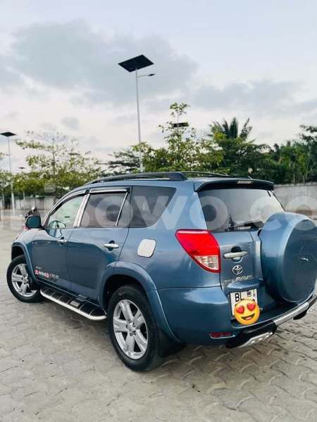Big with watermark toyota rav4 benin cotonou 25481