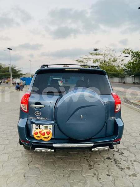 Big with watermark toyota rav4 benin cotonou 25481