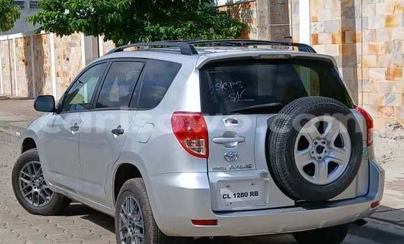 Acheter Occasion Voiture Toyota RAV4 Gris à Cotonou, Benin Acheter Occasion Voiture Toyota RAV4 Gris à Cotonou, Benin