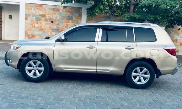 Acheter Occasion Voiture Toyota Highlander Gris à Cotonou, Benin Acheter Occasion Voiture Toyota Highlander Gris à Cotonou, Benin