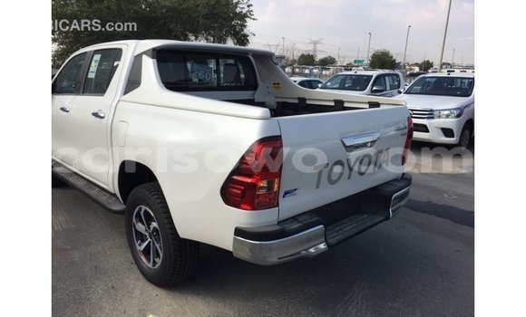 Buy Import Toyota Hilux White Car in Import - Dubai in Benign Buy Import Toyota Hilux White Car in Import - Dubai in Benign