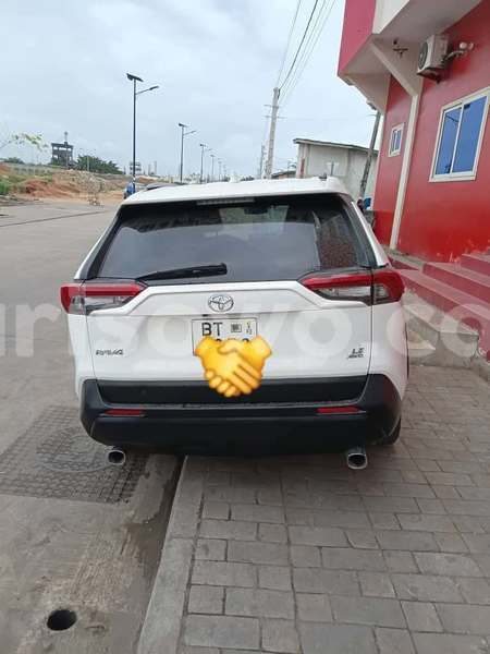 Big with watermark toyota rav4 benin cotonou 25495
