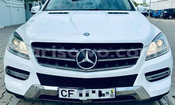Acheter Occasion Voiture Mercedes-Benz ML–Class Blanc à Cotonou, Benin