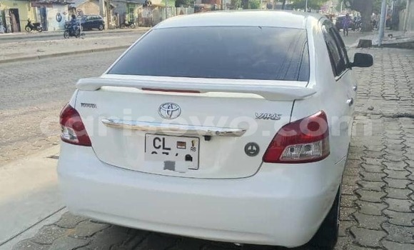 Acheter Occasion Voiture Toyota Yaris Blanc à Cotonou, Benin Acheter Occasion Voiture Toyota Yaris Blanc à Cotonou, Benin