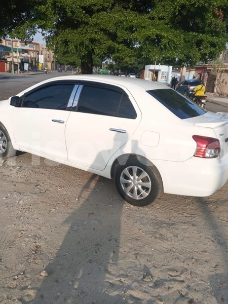 Big with watermark toyota yaris benin cotonou 25506