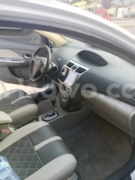 Big with watermark toyota yaris benin cotonou 25506