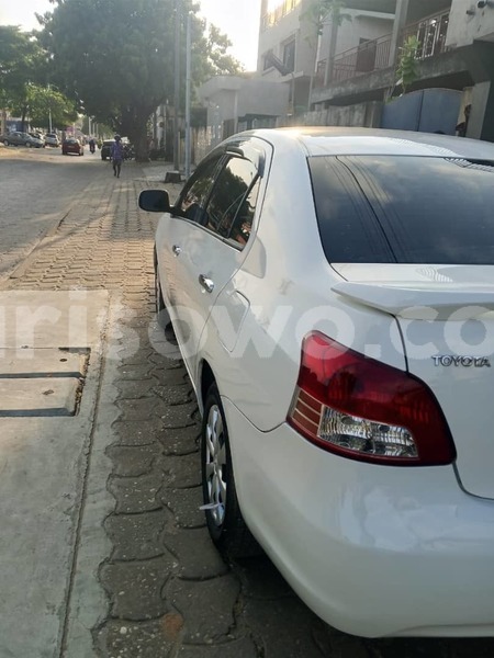 Big with watermark toyota yaris benin cotonou 25506